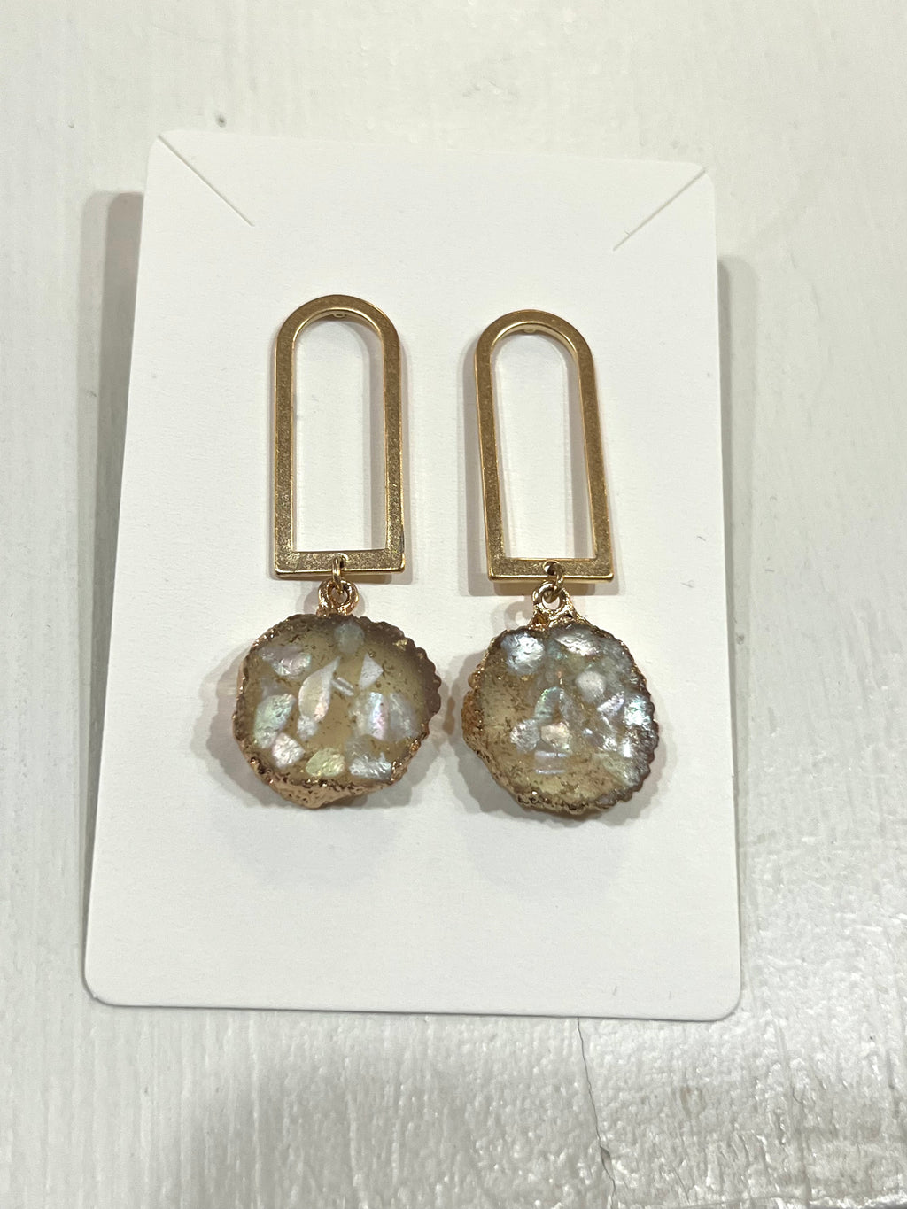 Mother of Pearl Earring